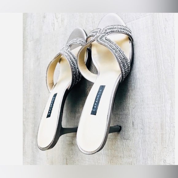 ๐New NWT Caparros Rhinestones ~ 2inches Heeled Sandals Summer Time Lightweight - Picture 3 of 10